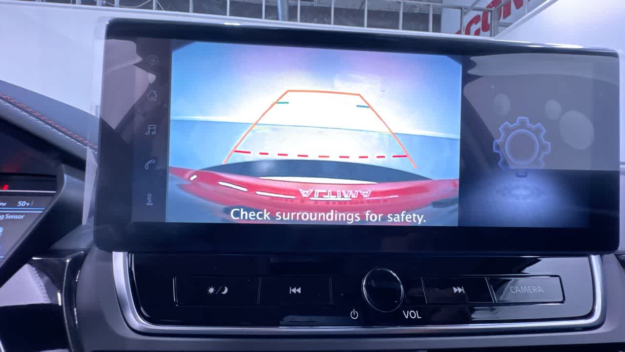 2025 Nissan Altima SR