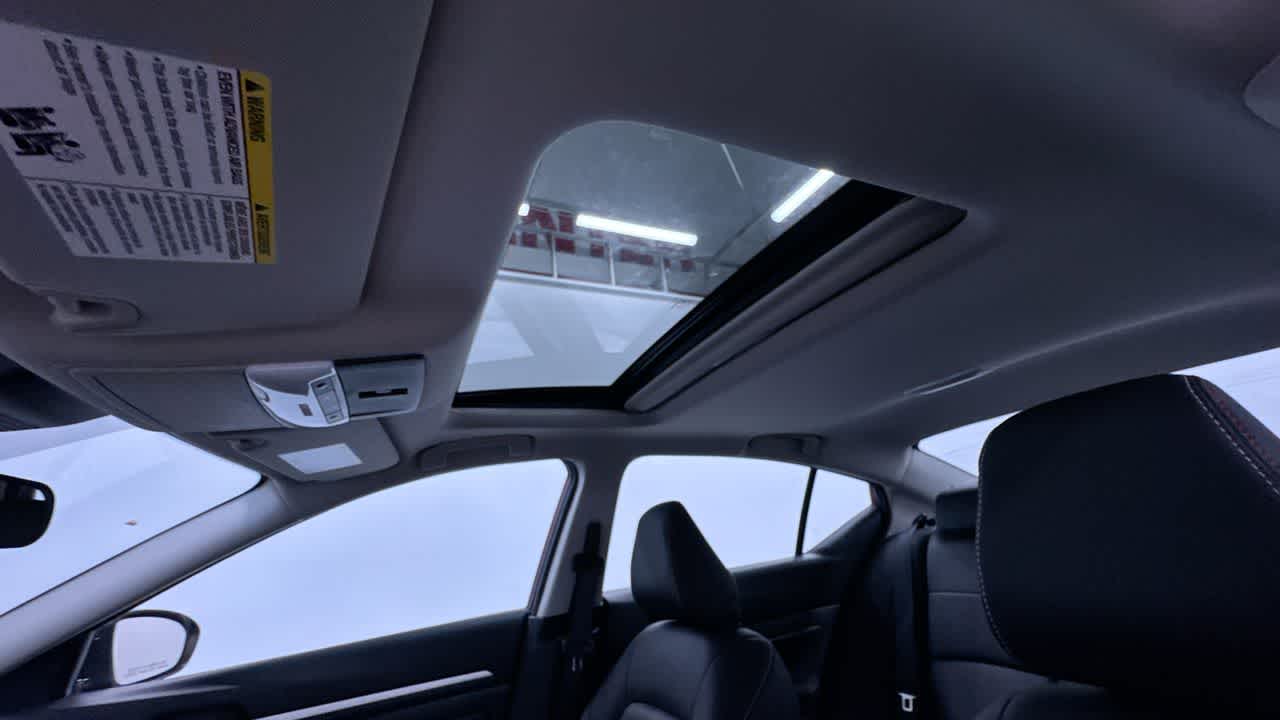 2025 Nissan Altima SR