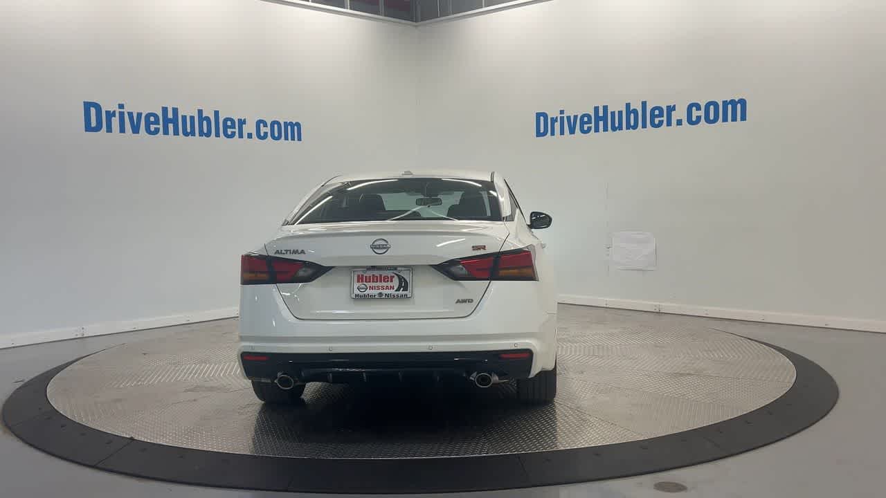 2025 Nissan Altima SR