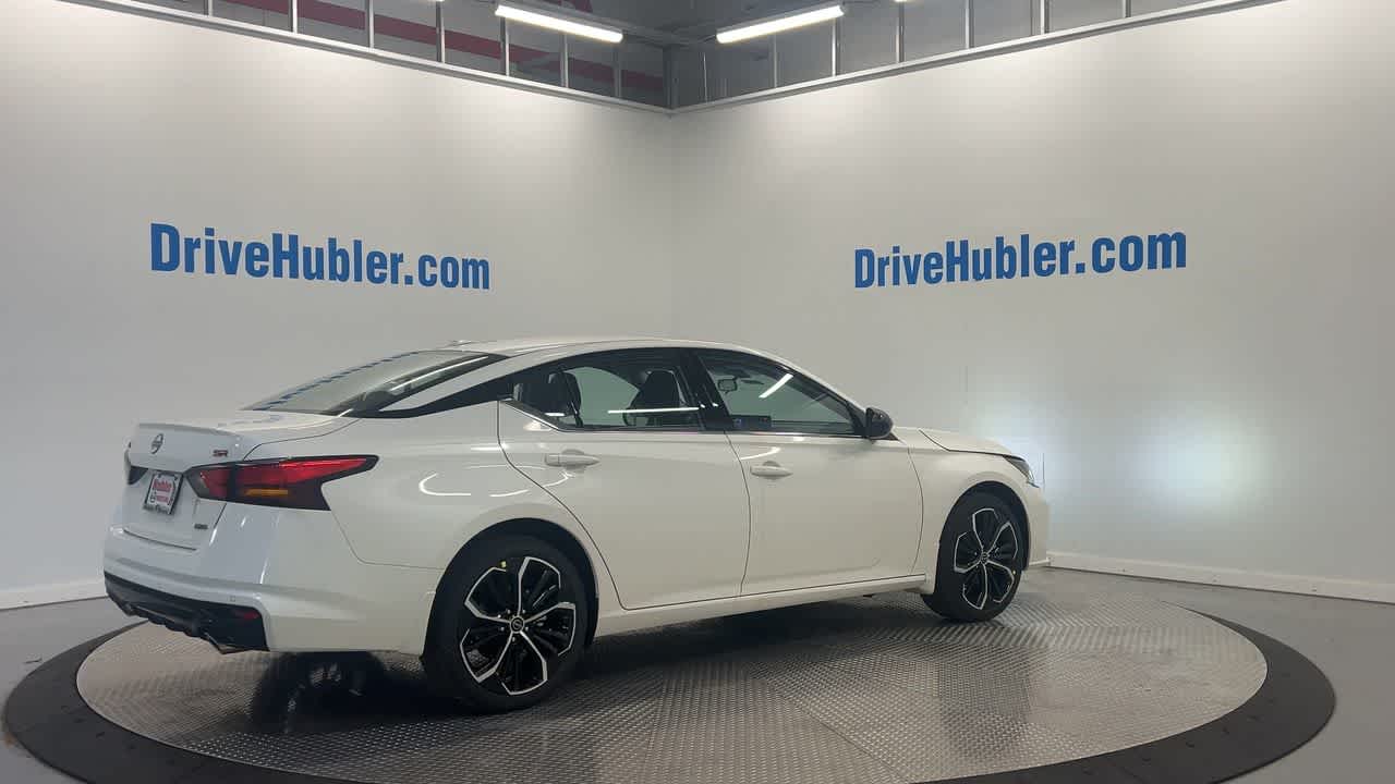 2025 Nissan Altima SR