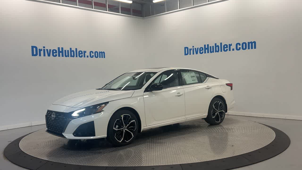 2025 Nissan Altima SR