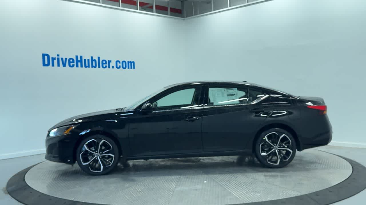 2025 Nissan Altima SR