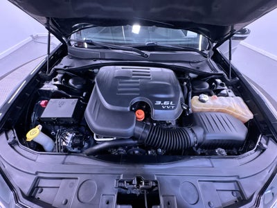 2014 Chrysler 300 4dr Sdn AWD