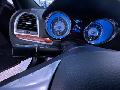 2014 Chrysler 300 4dr Sdn AWD