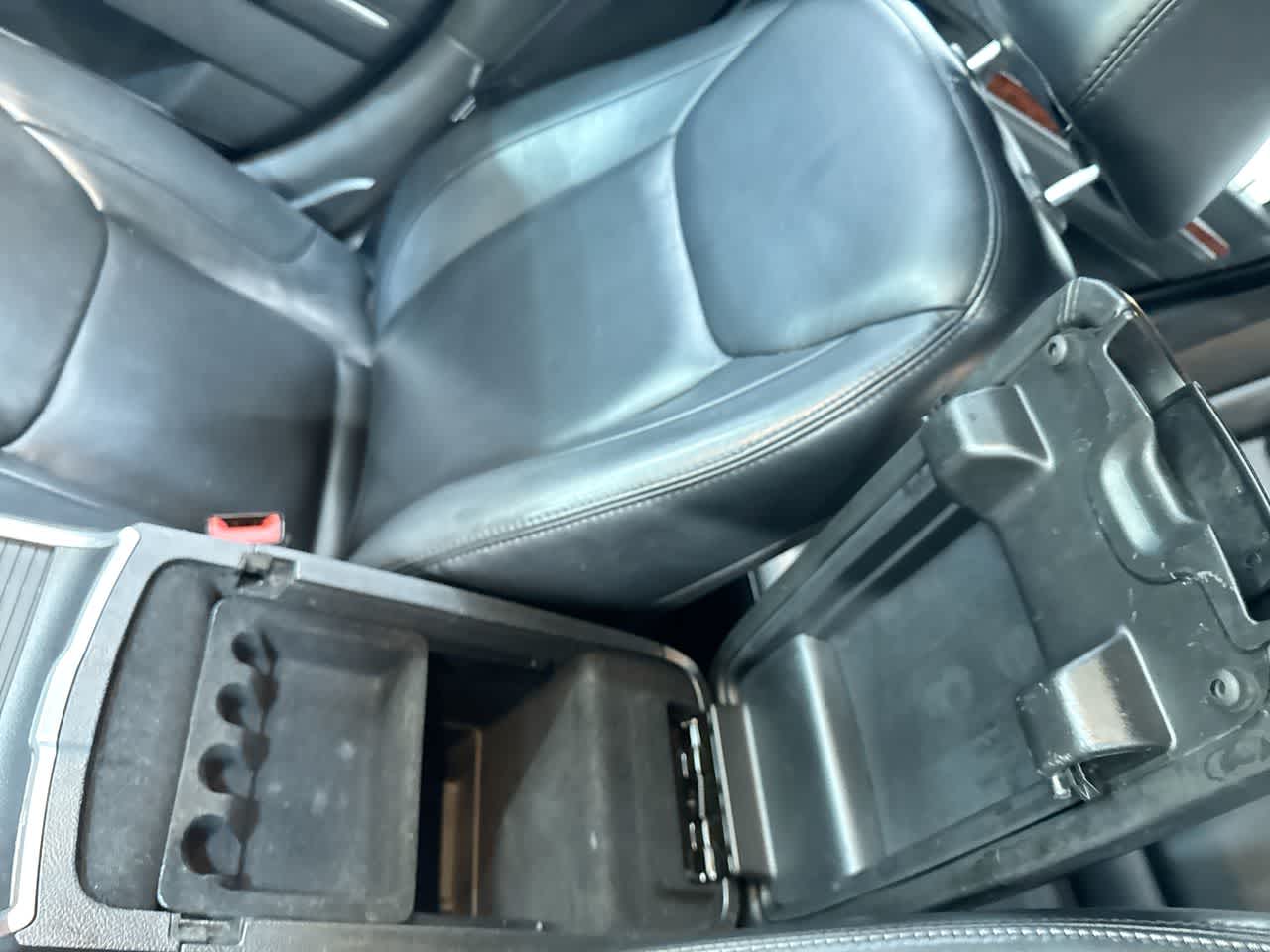 2014 Chrysler 300 4dr Sdn AWD