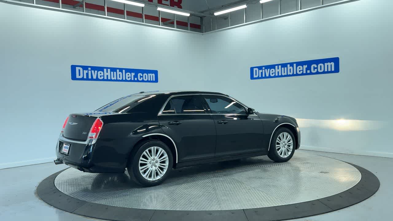 2014 Chrysler 300 4dr Sdn AWD