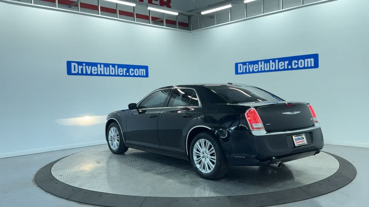 2014 Chrysler 300 4dr Sdn AWD