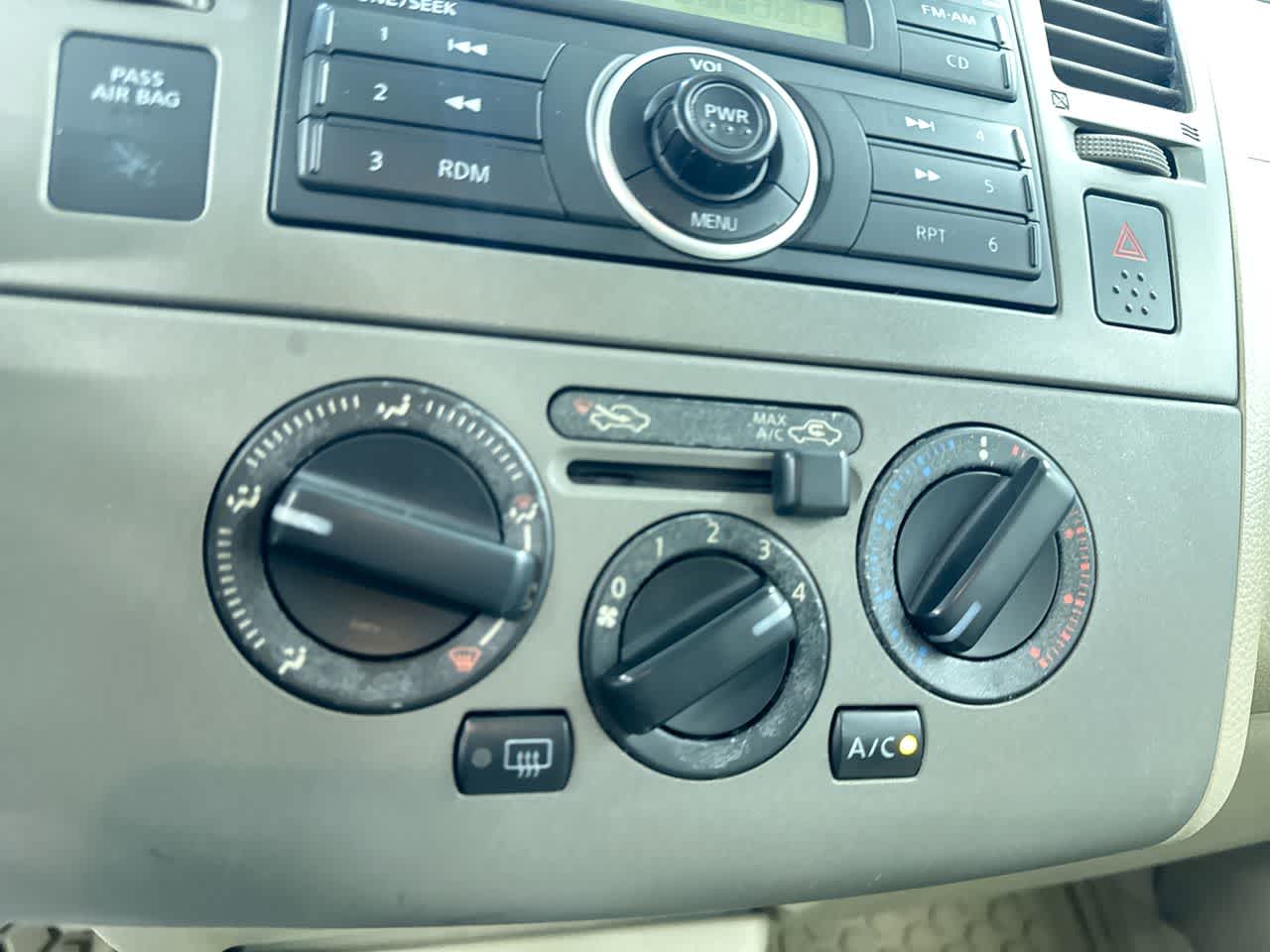 2009 Nissan Versa 1.8 S