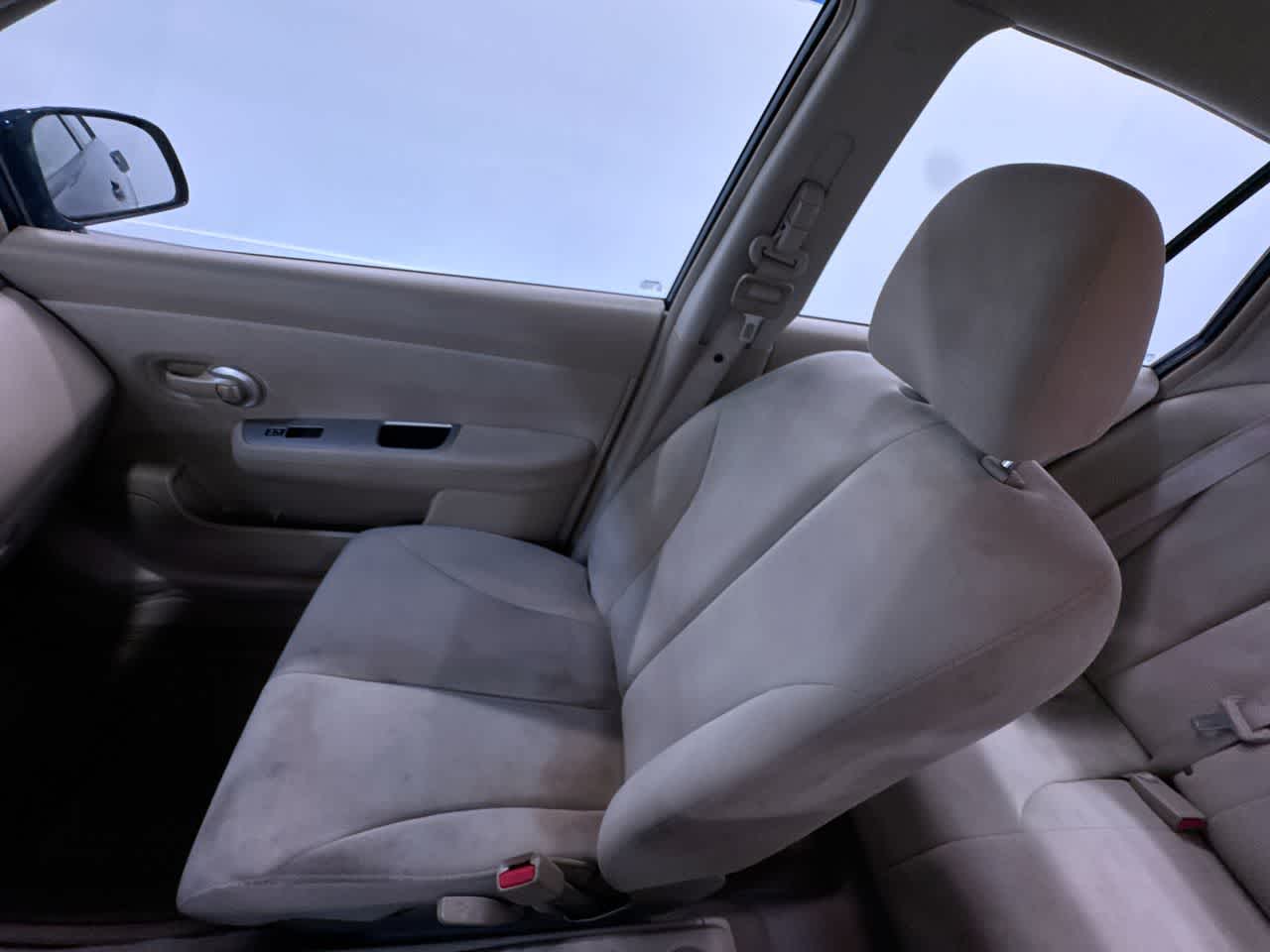 2009 Nissan Versa 1.8 S