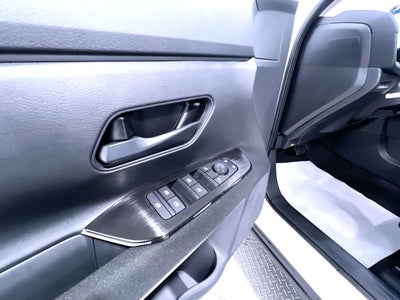2027 Nissan Kicks S