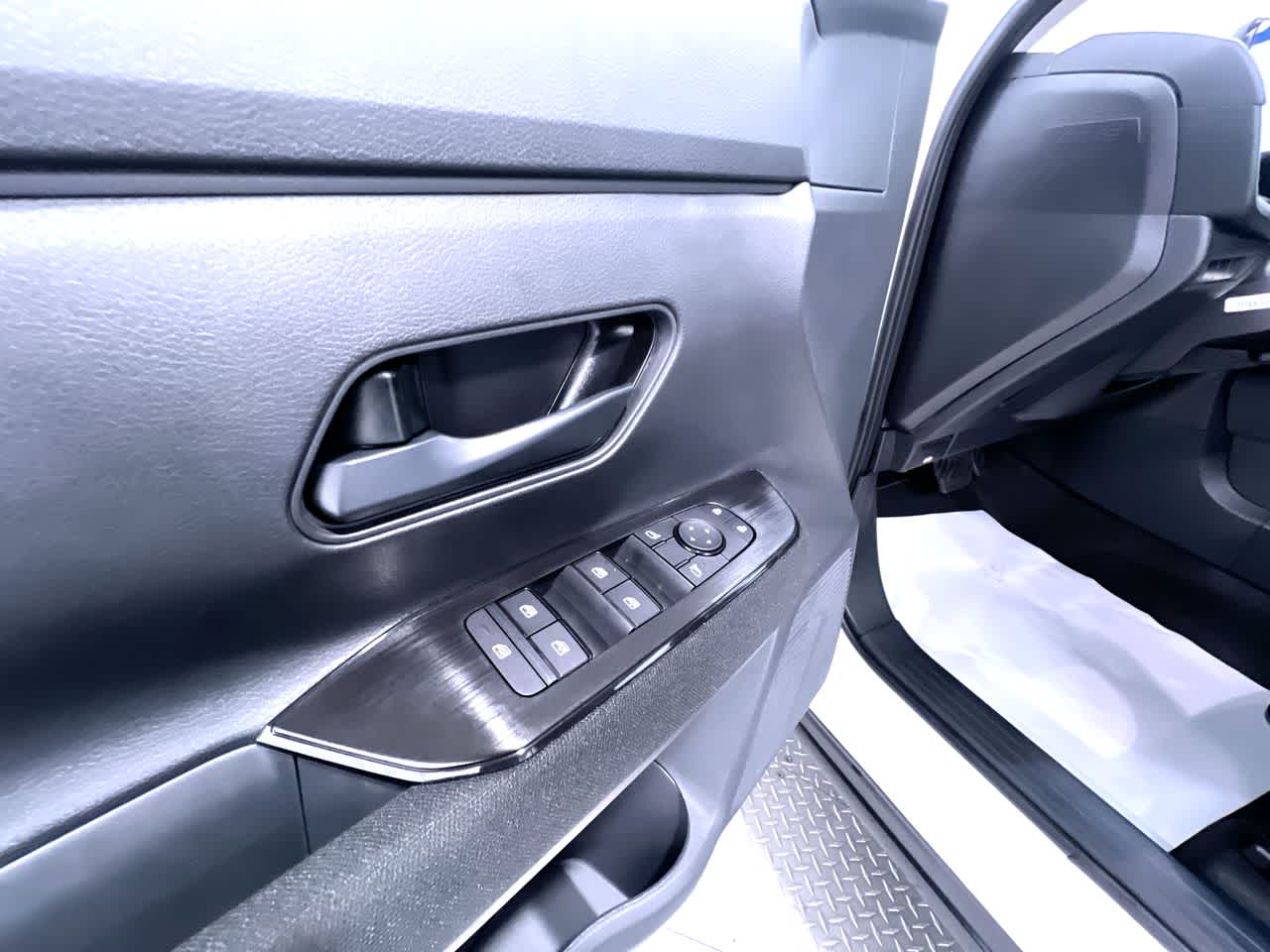 2027 Nissan Kicks S