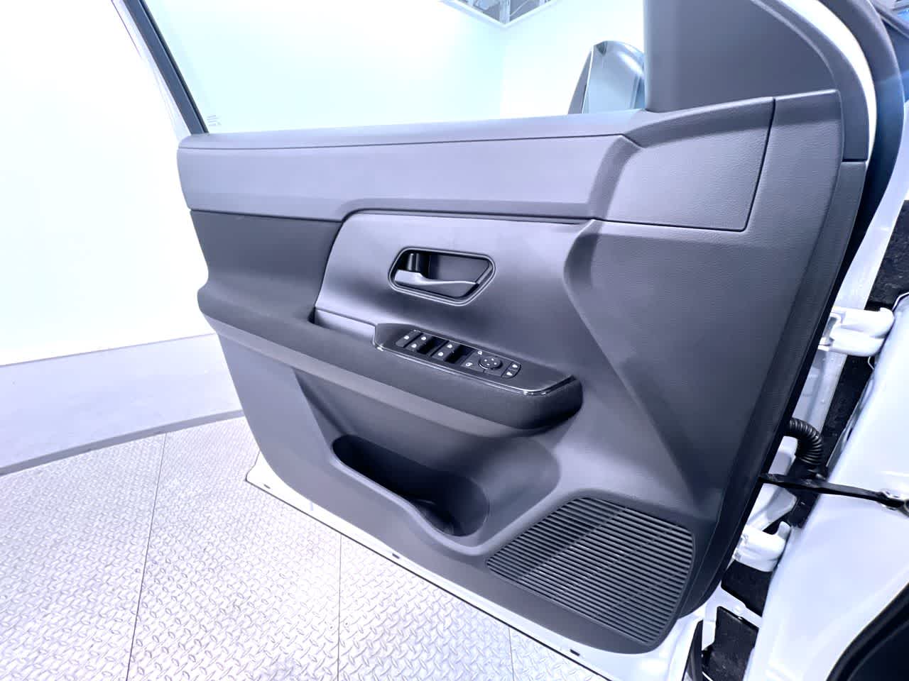 2027 Nissan Kicks S