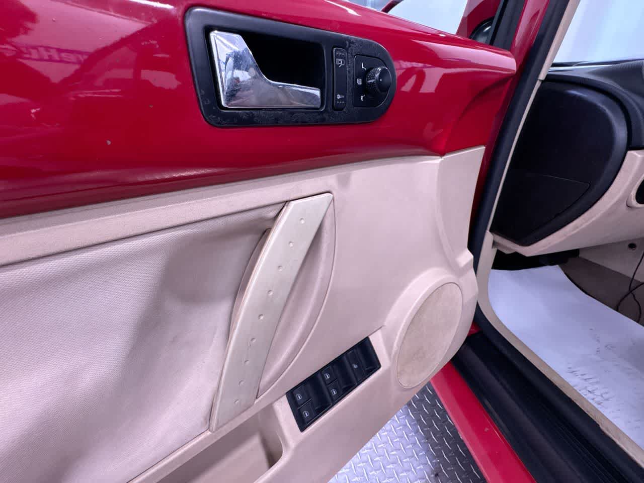 2005 Volkswagen New Beetle GLS