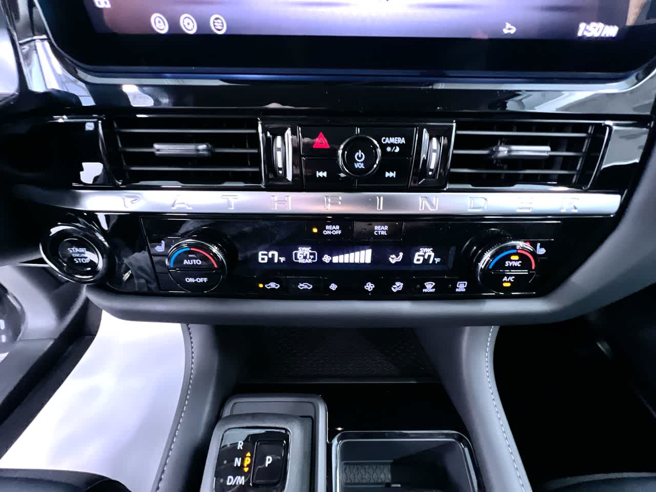 2026 Nissan Pathfinder SV