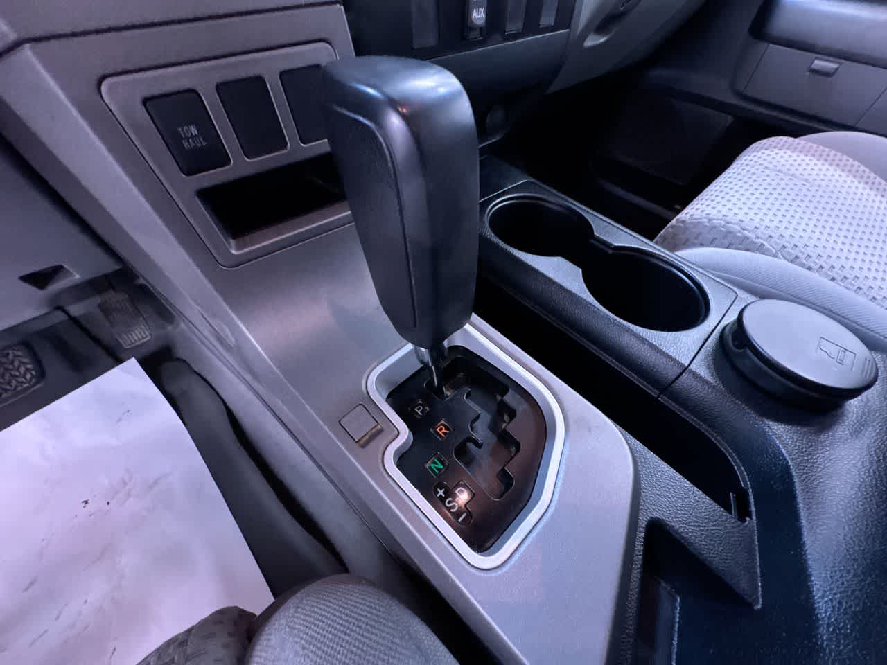 2010 Toyota Tundra Dbl 4.6L V8 6-Spd AT (Natl)