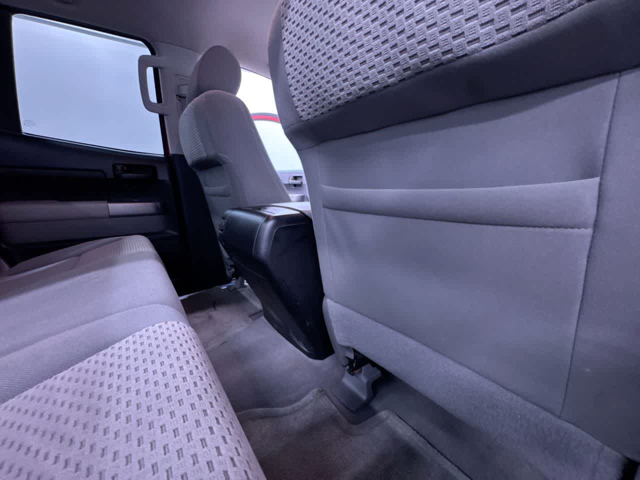 2010 Toyota Tundra Dbl 4.6L V8 6-Spd AT (Natl)
