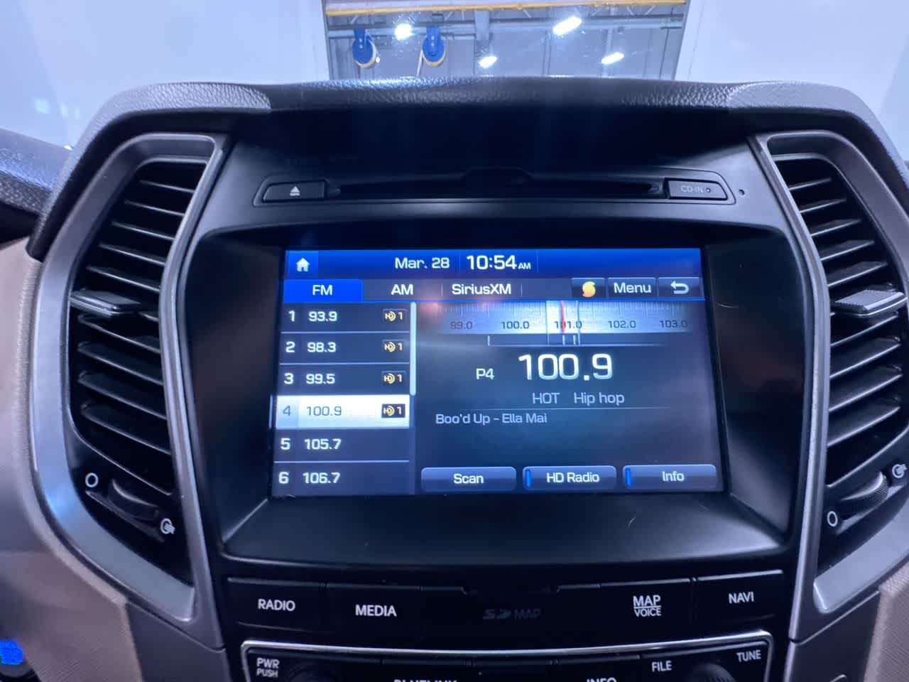 2017 Hyundai Santa Fe Sport 2.0T Ultimate