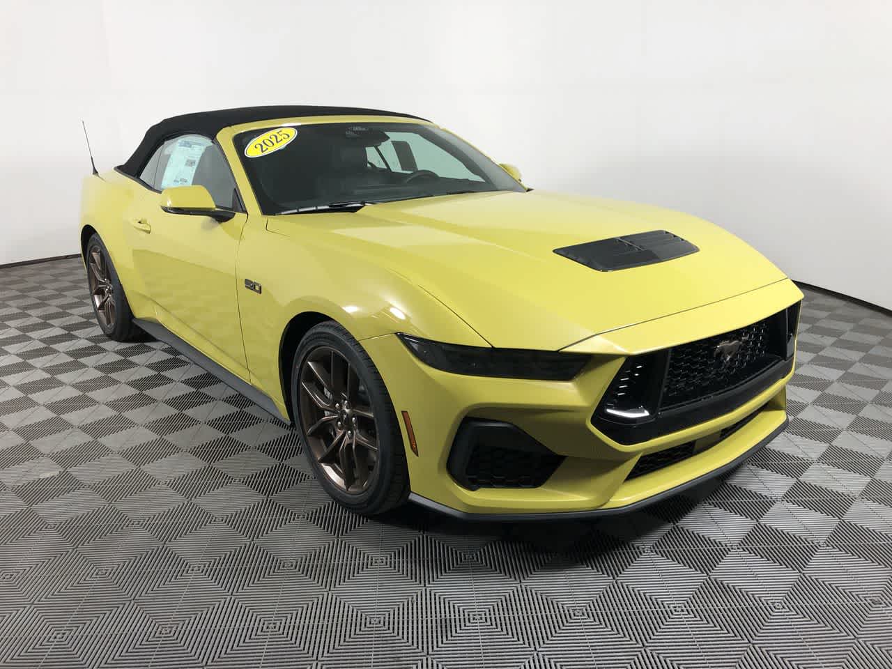 2025 Ford Mustang GT Premium