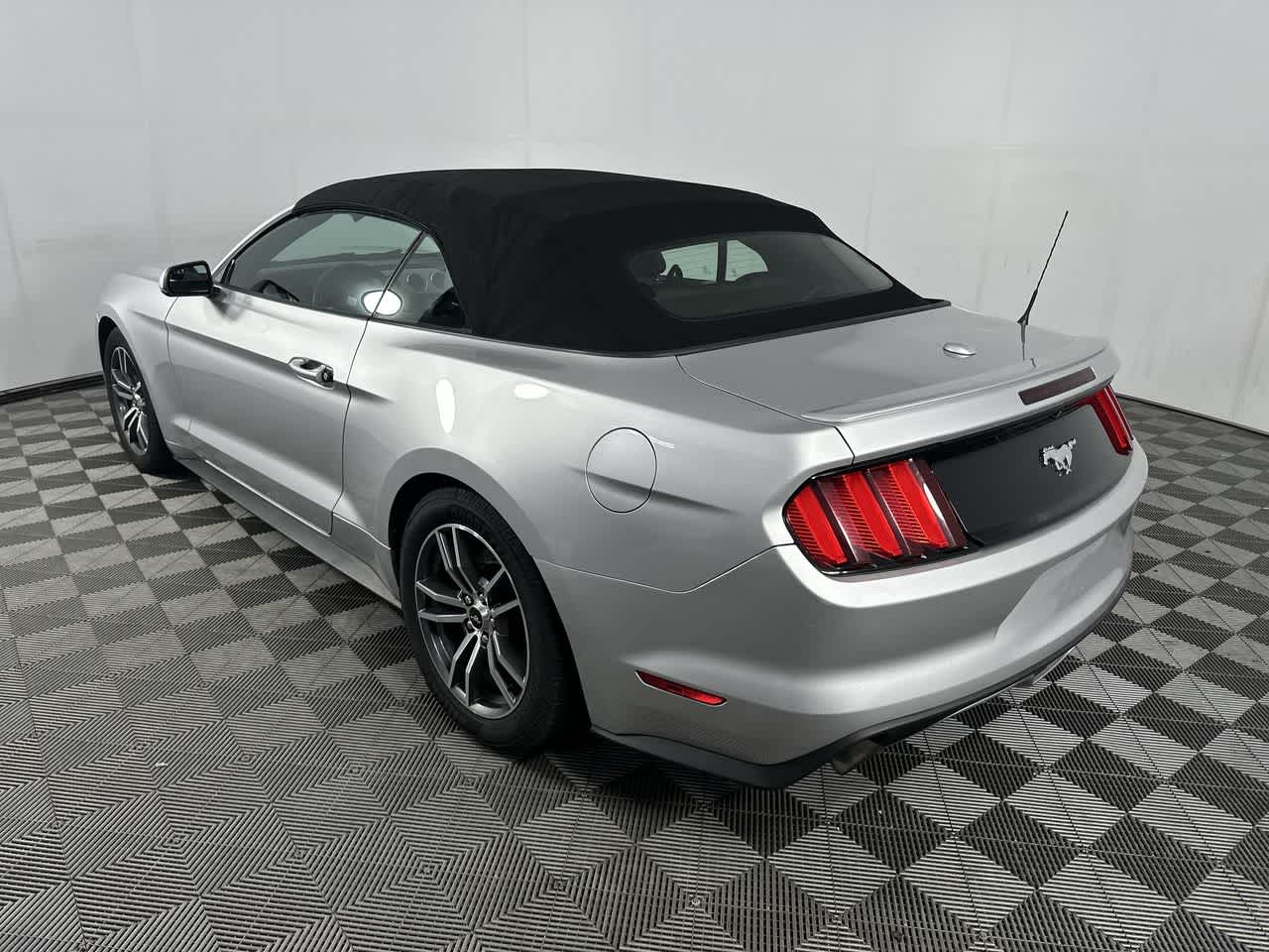 2017 Ford Mustang EcoBoost Premium