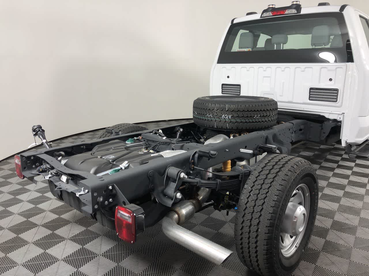 2024 Ford Super Duty F-350 SRW XL