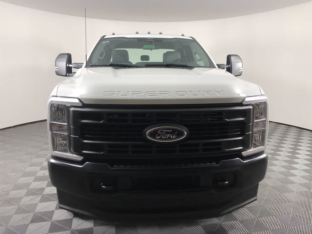 2024 Ford Super Duty F-350 SRW XL