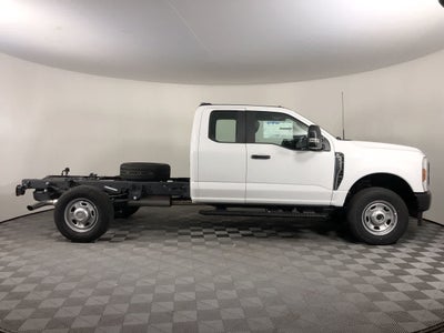2024 Ford Super Duty F-350 SRW XL