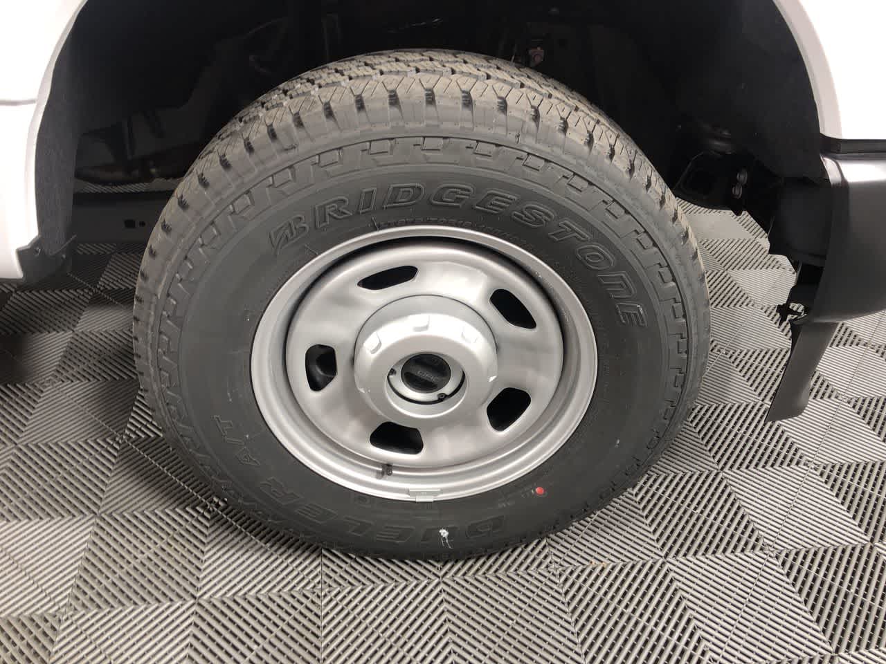 2024 Ford Super Duty F-350 SRW XL