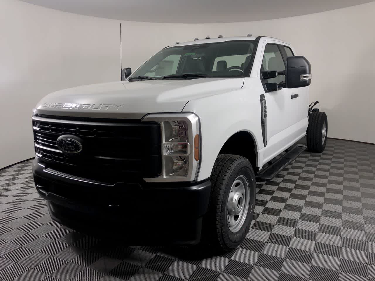 2024 Ford Super Duty F-350 SRW XL