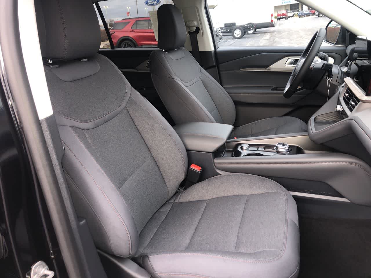 2026 Ford Explorer Active w/100A Pkg