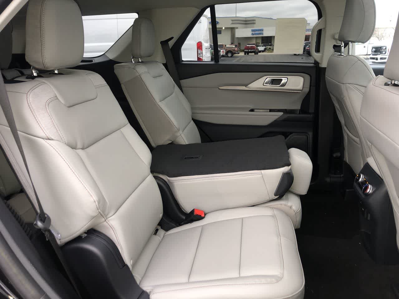 2026 Ford Explorer Active w/100A Pkg