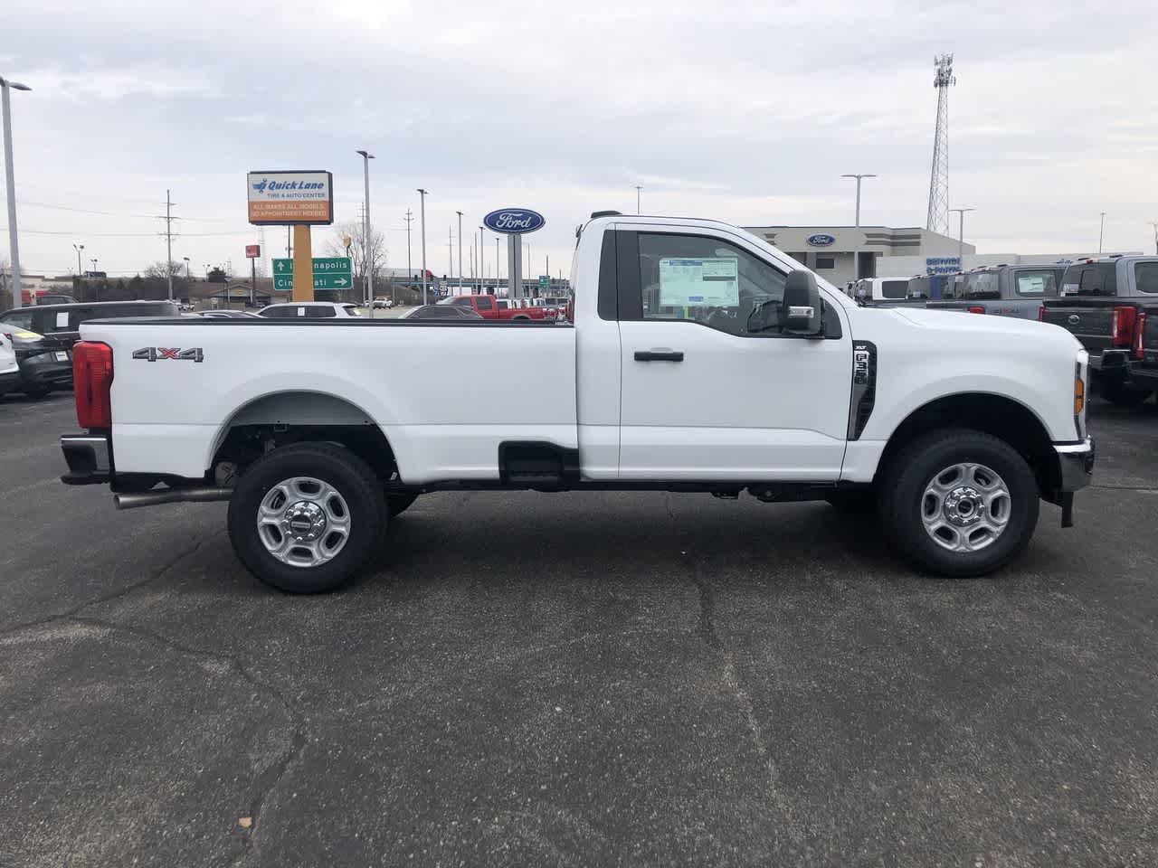 2026 Ford Super Duty F-350 SRW XLT