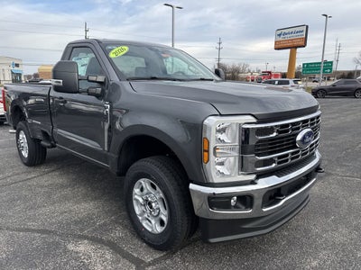 2026 Ford Super Duty F-350 SRW XLT