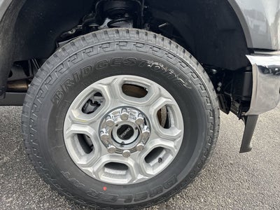 2026 Ford Super Duty F-350 SRW XLT