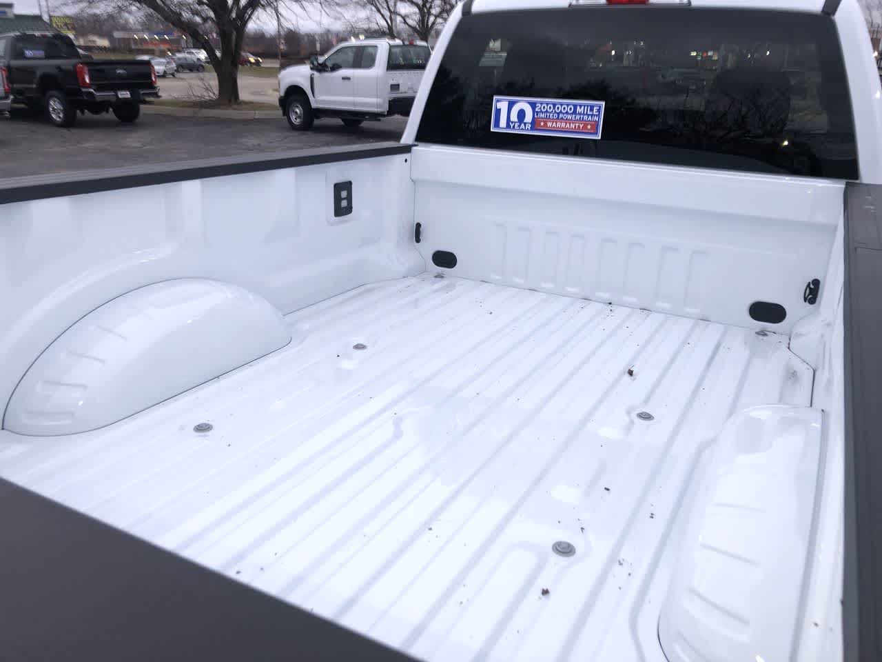 2026 Ford Super Duty F-350 SRW XLT