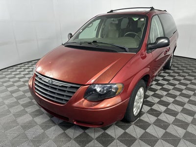 2005 Chrysler Town & Country Touring