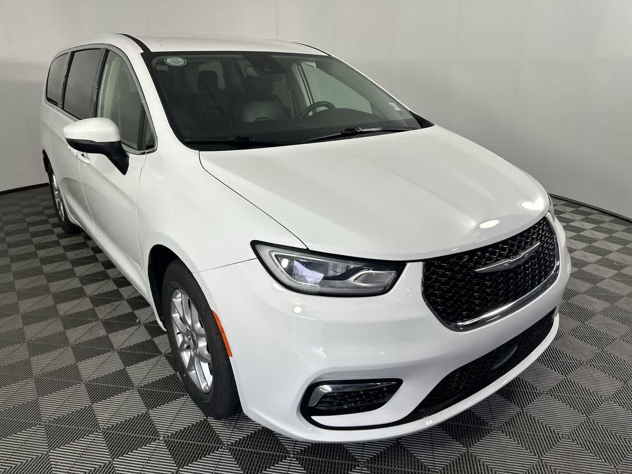 2023 Chrysler Pacifica