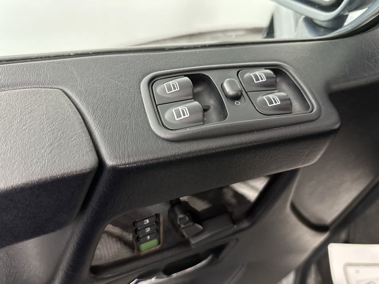 2004 Mercedes-Benz G-Class 5.0L